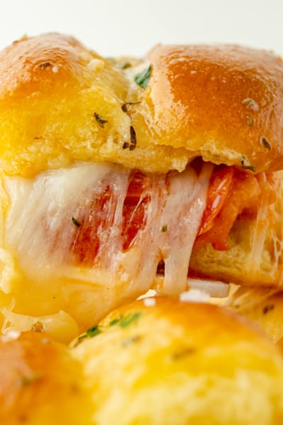 spatula serving slider sandwich