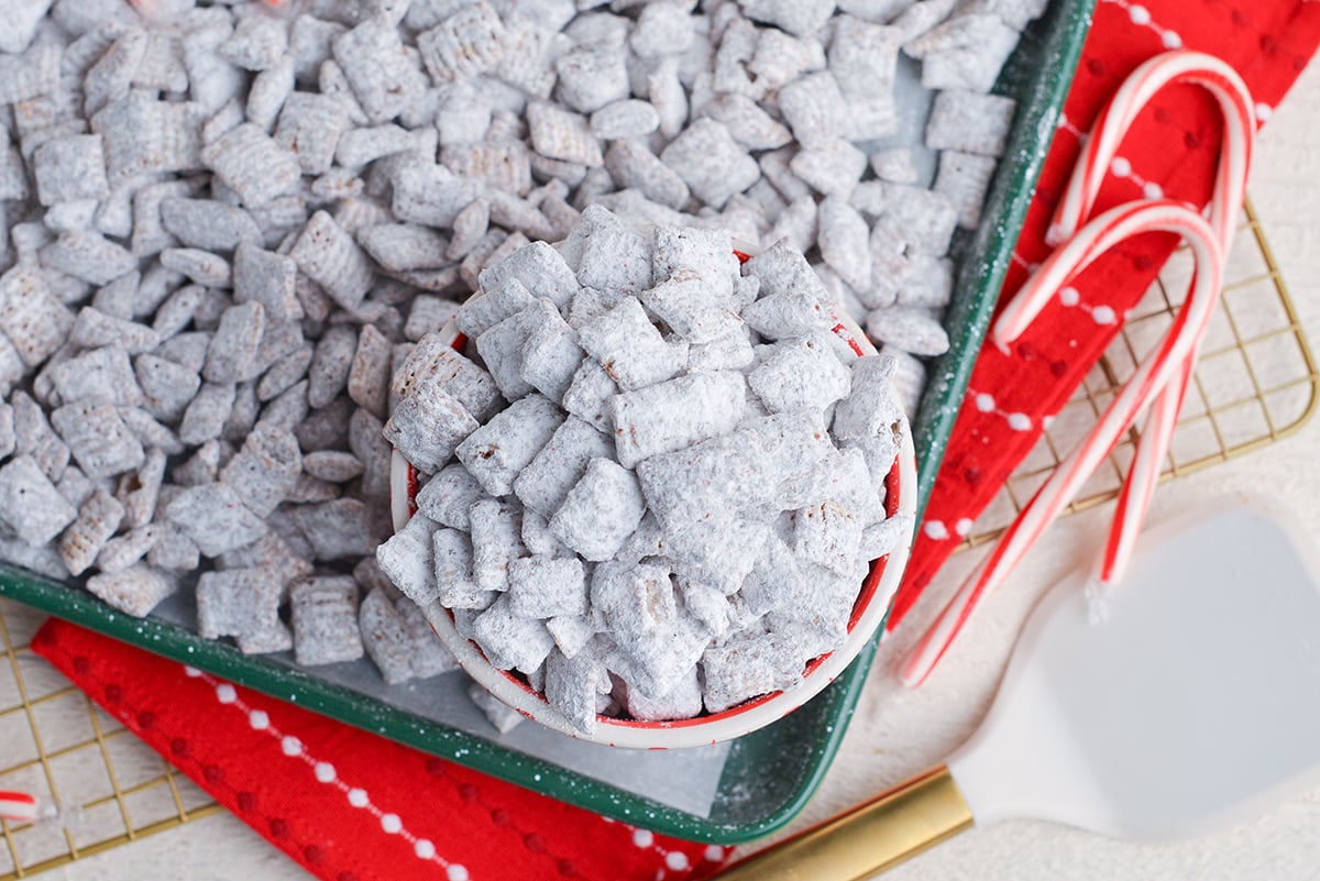 overhead shot of bowl of peppermint bark puppy chow